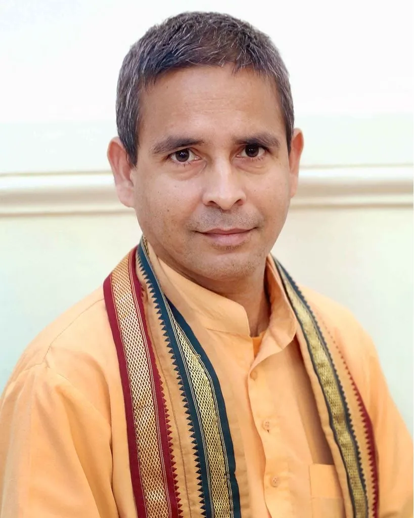 Yogacharya Dr. Dayashankar Vidyalankar